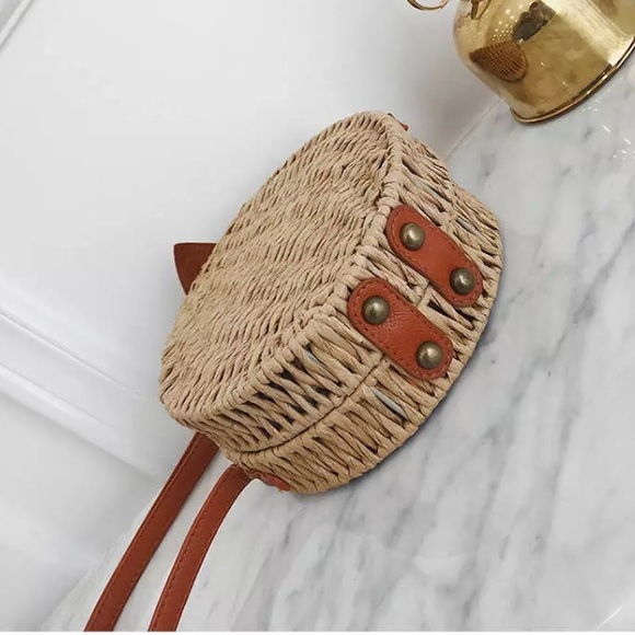 PREVIEW - Tan Crossbody Straw Bag - Picture 6 of 8